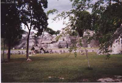 Foto: Guatemala-Tikal - Severn� akropole